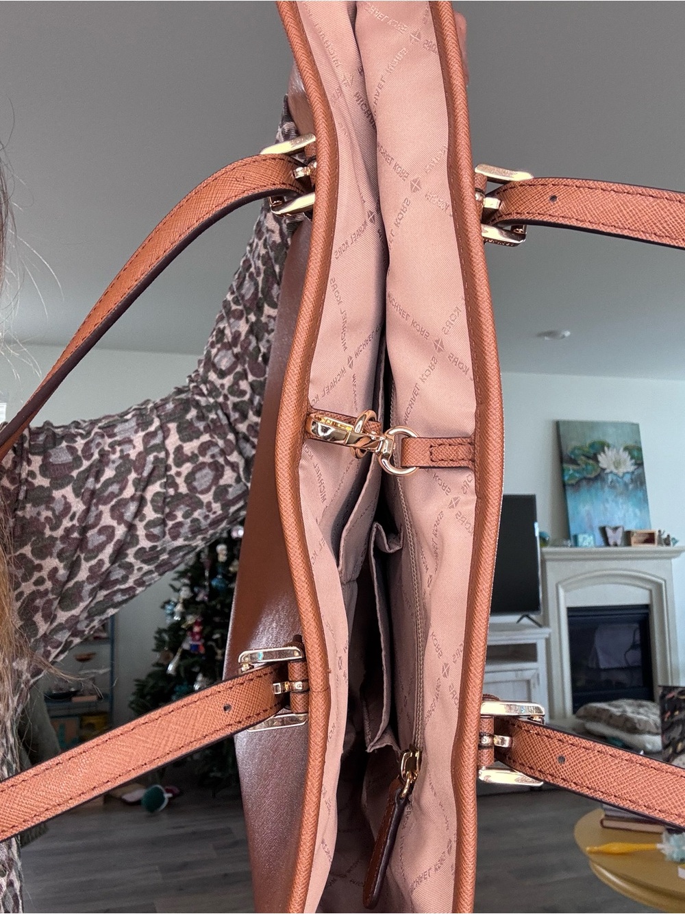 Michael Kors Jet Set travel tote in luggage brown saffiano leather - Picture 12 of 17